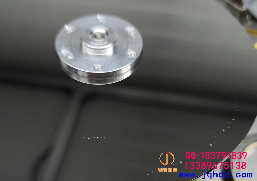 WD/西数WD10EARS-00Y5B1盘片划伤大华监控数据成功恢复案例-图片1